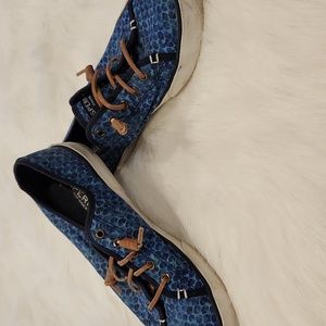 Sperry Top Sliders Blue Fish Scale Memory Foam 8.5